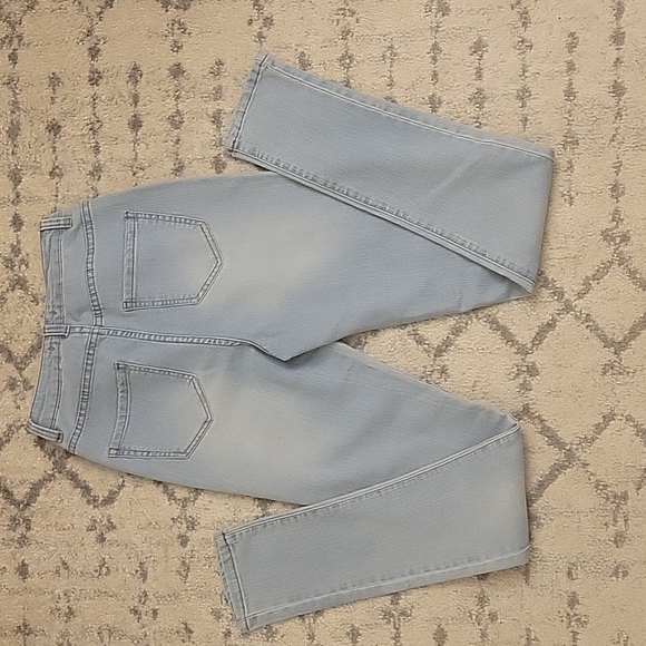 AP Blue jeans. Size 9 NEVER WORN. - Picture 4 of 4